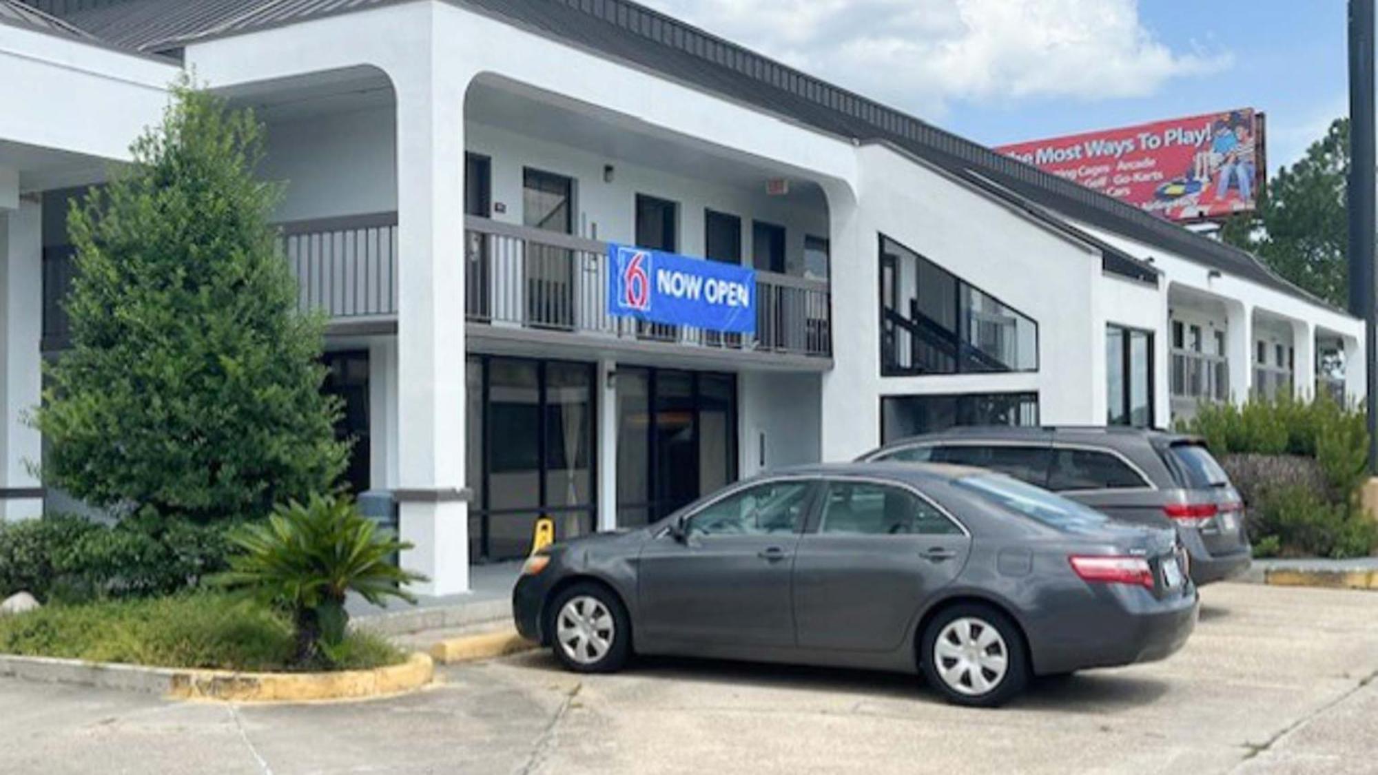 Motel 6 Baton Rouge East, La I12 エクステリア 写真